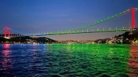 İstanbul’da köprüler Azerbaycan bayrağının renkleri ile ışıklandırıldı