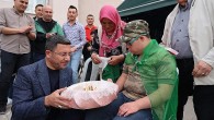 Nevşehir’de down sendromlu Yusuf Tosun için temsili asker eğlencesi düzenlendi. Eğlence programında, gence asker kınasını Belediye Başkanı Rasim Arı yaktı