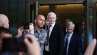 ABD ile anlaşma yapmıştı: Assange, serbest kaldıktan sonra hakim karşısına çıktı
