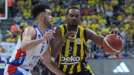 Anadolu Efes son saniyede Fenerbahçe Beko’yu devirdi: Seriyi 2-1’e taşıdı