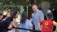 Gölcük Belediye Başkanı Ali Yıldırım Sezer, ilçedeki okulları ziyaret ederek; LGS’ye giren öğrencilere başarılar diledi.