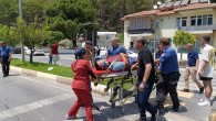 Sağlık ocağı önünde motosiklet kazası: İlk müdahale görevli doktorlardan