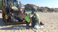 Tatilcilerin akın ettiği Marmaraereğlisi’nde 450 ton çöp toplandı