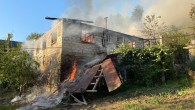 Bartın’da 2 katlı ev yandı!
