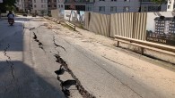 Bursa’da konut inşaatı yolda ‘göçüğe’ sebep oldu