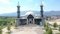 Kartepe Kent Meydanı Camii’nde hummalı çalışma