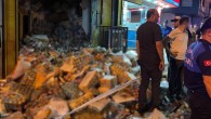 Zeytinburnu’nda tekel bayisinin asma tavanı çöktü, faciadan dönüldü: 1 yaralı