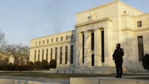 Fed üyesinden ‘2 yönlü risk’ uyarısı