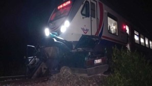 Malatya’da hemzemin geçitte tren otomobile çarptı: 1 kişi hayatını kaybetti