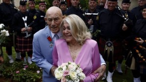 İkinci Dünya Savaşı gazisi, 96 yaşındaki kadınla evlendi