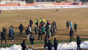 Maç sonu tekme ve yumruklu kavga