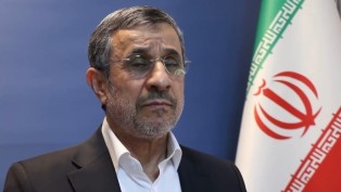 Eski İran Cumhurbaşkanı Ahmedinejad, yeniden adaylık başvurusu yaptı