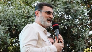İran’da bir aday ‘muhafazakar kanatta birliği güçlendirmek için’ adaylıktan çekildi