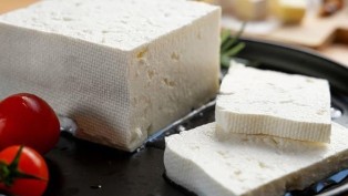 Ünlü peynir markası marketlerden kaldırıldı: ‘Kısırlığa neden oluyor’