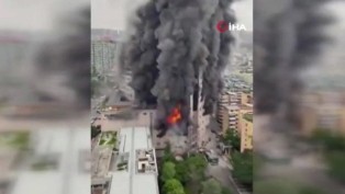 Çin’de alışveriş merkezinde yangın çıktı: Çok sayıda ölü var!