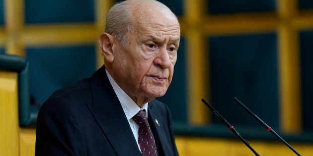 Bahçeli’den Galatasaray’a kutlama