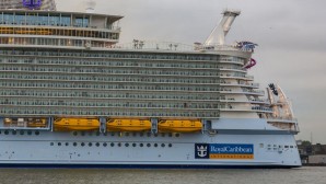 Royal Caribbean, yolcu gemilerini Starlink’le donatıyor
