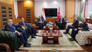 Ticaret Bakanı Ömer Bolat Mısırlı mevkidaşıyla görüştü