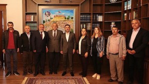 Hacıbektaş Belediye Lideri Ali Kaim, Nevşehir Belediye Lideri Rasim Arı’ya iyi olsun ziyaretinde bulundu