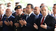 İBB Başkanı Ekrem İmamoğlu, 8’nci Cumhurbaşkanı Turgut Özal’ın vefatının 31’nci yıl dönümü dolayısıyla düzenlenen anma törenine katıldı