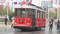 Taksim ve İstiklal Caddesi’nin simgelerinden nostaljik tramvayın yerine elektrik enerjisi ile çalışan bataryalı tramvay geliyor