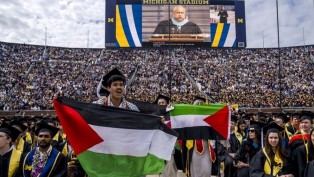 ABD’deki mezuniyet törenine Filistin ile dayanışma eylemi damga vurdu