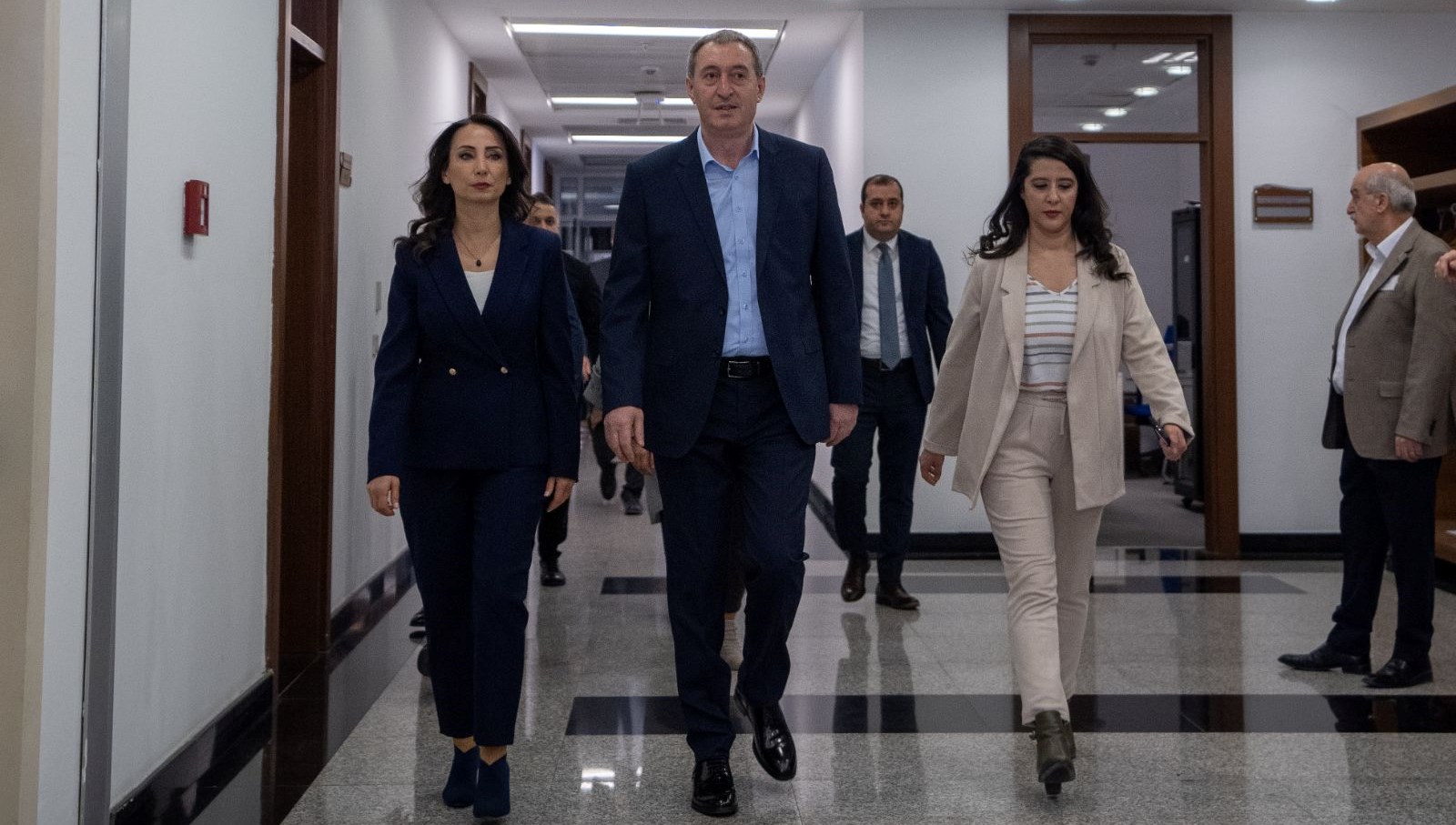 DEM Parti heyetinin siyasi parti tipi: Bugün iki önemli görüşme var