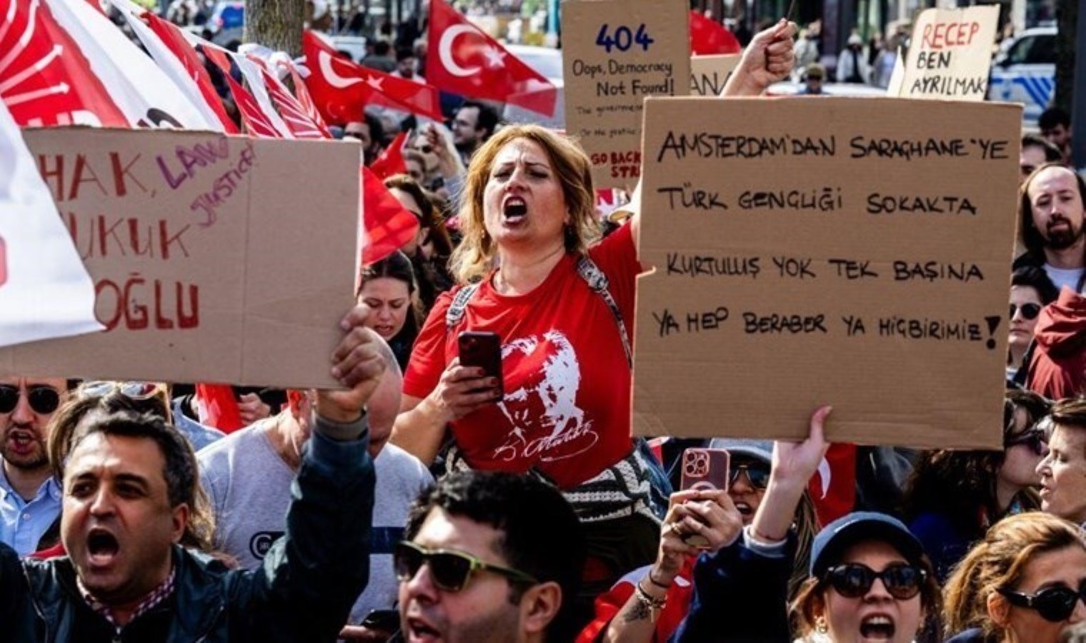 İngiltere, İtalya, Hollanda’da İmamoğlu’na destek eylemi