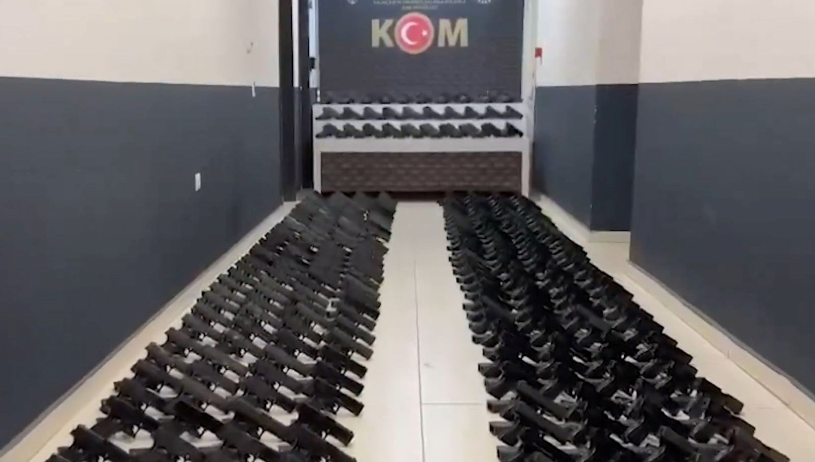 Silah kaçakçılığı operasyonu: 3 bin 450 tabanca gövdesi ele geçirildi
