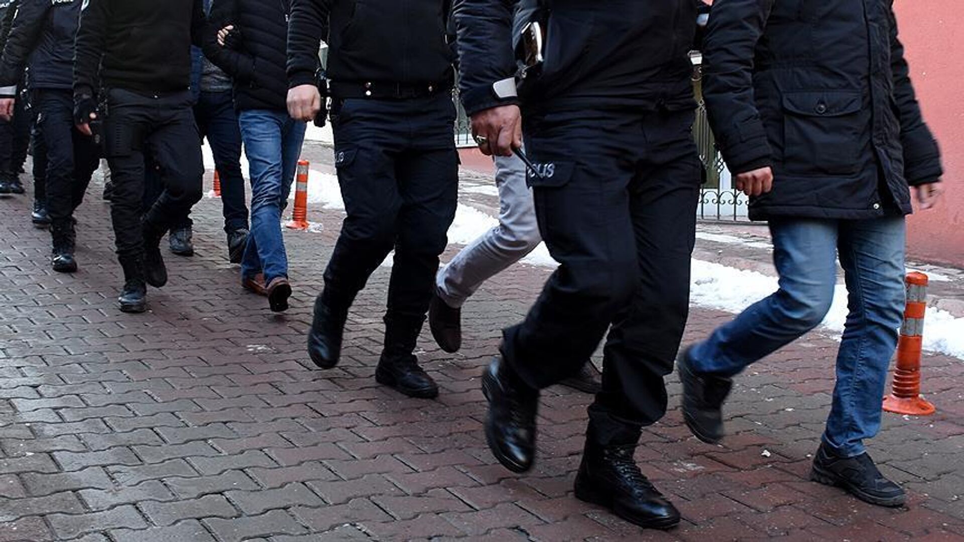 Boykot çağrısı soruşturmasında 10 gözaltı