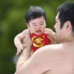 japonyada-geleneksel-aglayan-bebek-sumo-festivali-renkli-goruntulere-sahne-oldu-2-7ypOSHb1.jpg