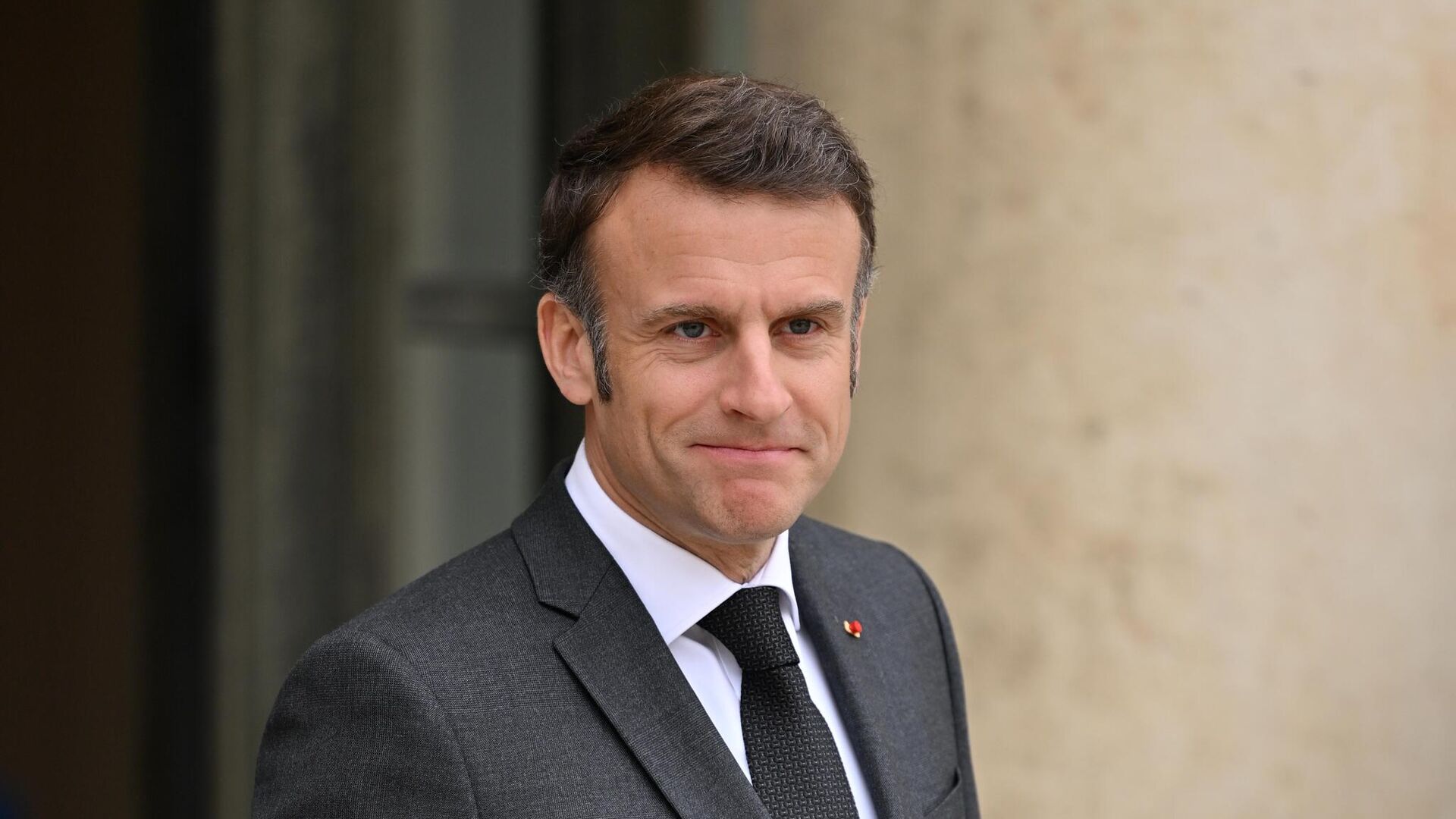 Macron: Fransa haziran ayında Filistin devletini tanıyabilir