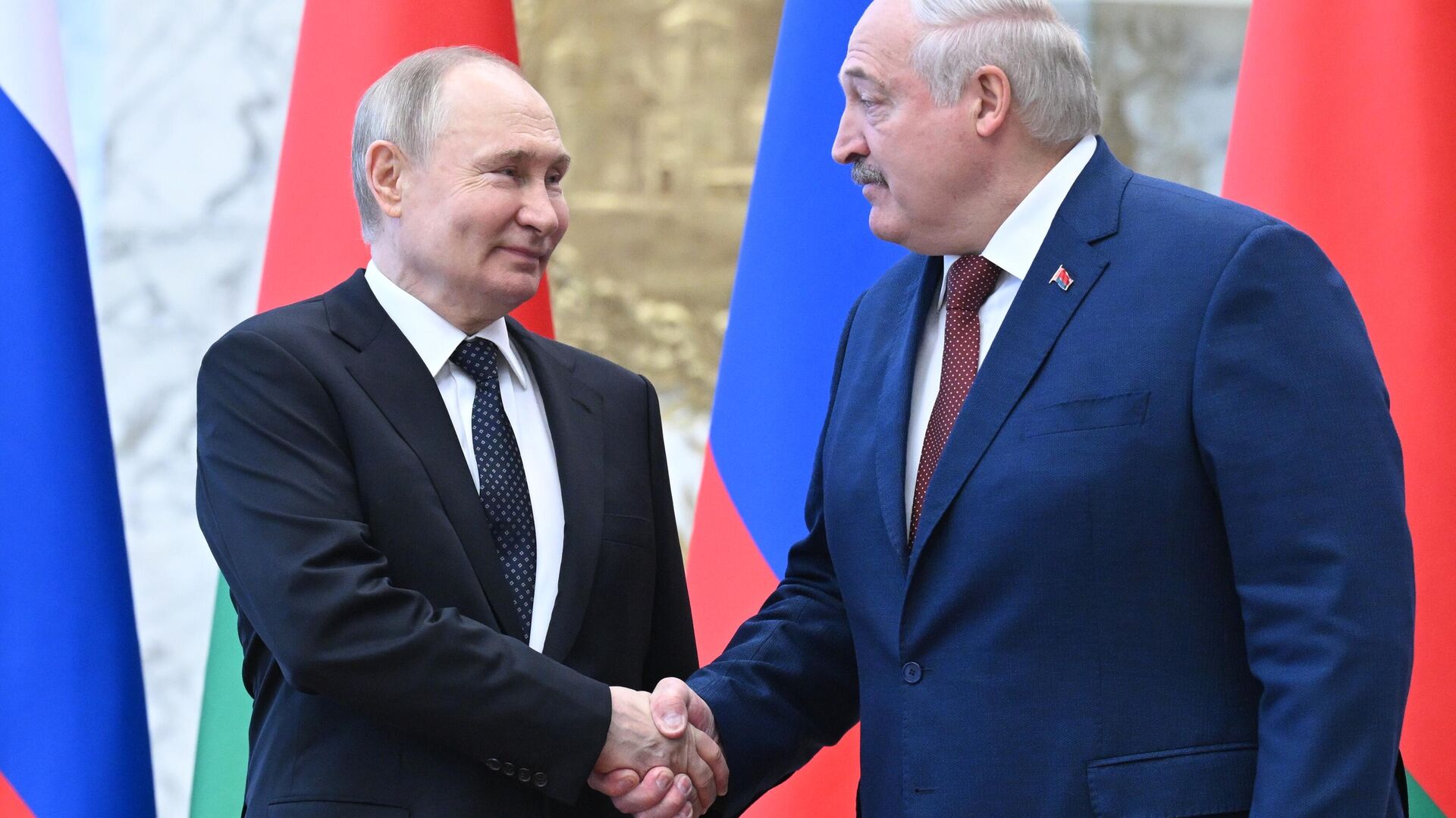 Putin ve Lukaşenko Volgograd’da bir araya geldi