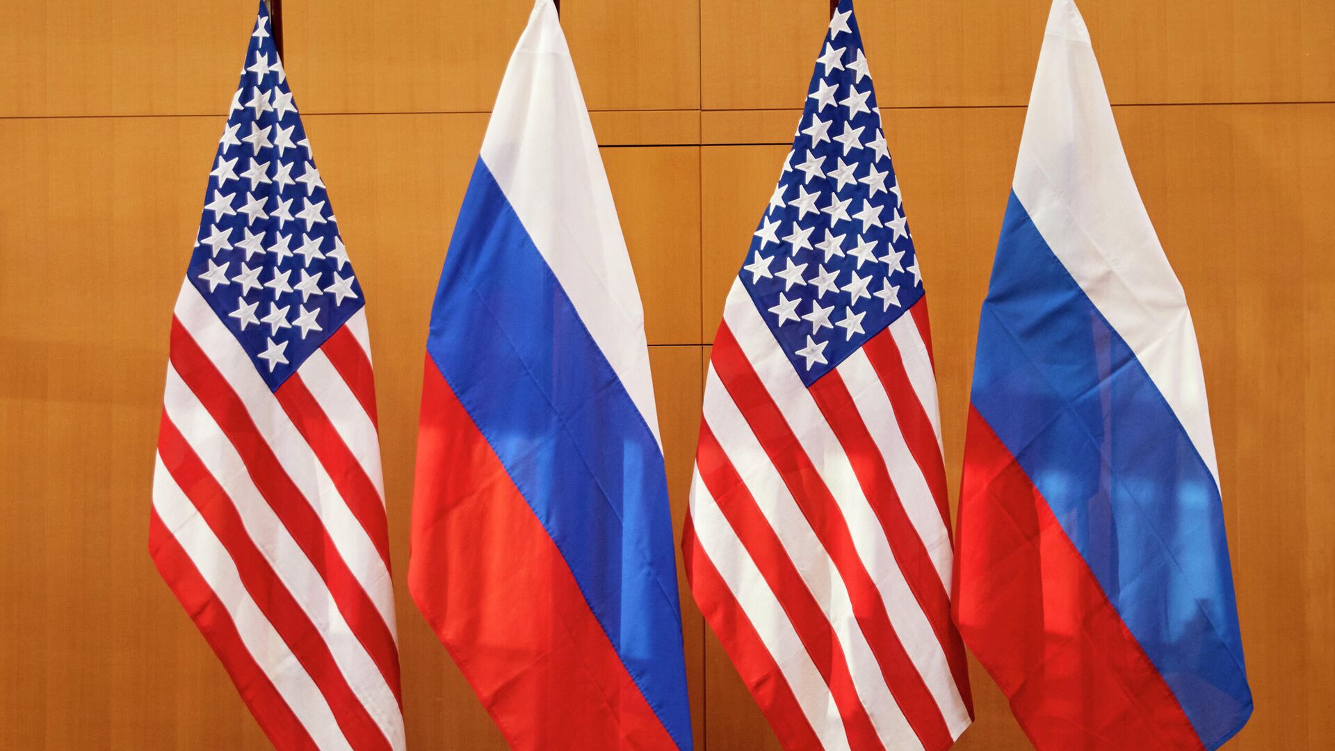 SVR: ABD ve AB arasındaki anlaşmazlık Moskova ve Washington arasındaki yakınlaşmaya katkıda bulunuyor