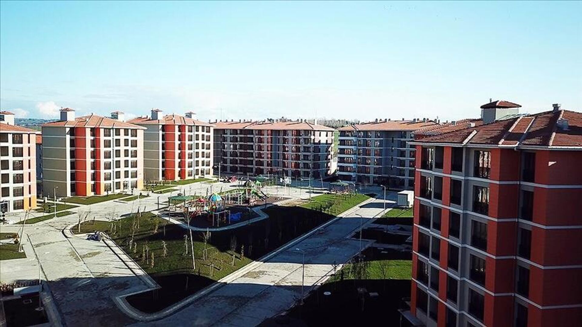 TOKİ’den dar gelirliye yeni konut kampanyası: Başvuru şartları neler, ödeme planı nasıl olacak?