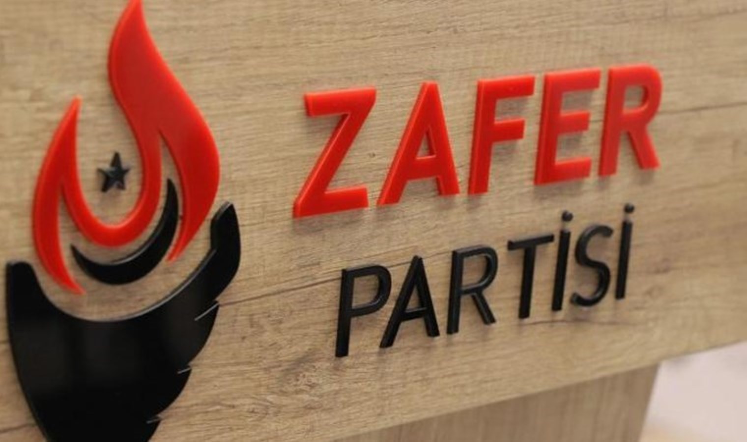 Ümit Özdağ’a iddianame tartışması istifa getirdi