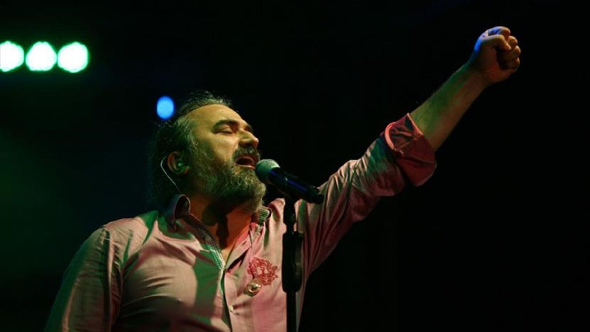 Volkan Konak’a saygısız paylaşım sonrası tepkiler çığ gibi büyüdü: Yayına çıktığı kanaldan kovuldu