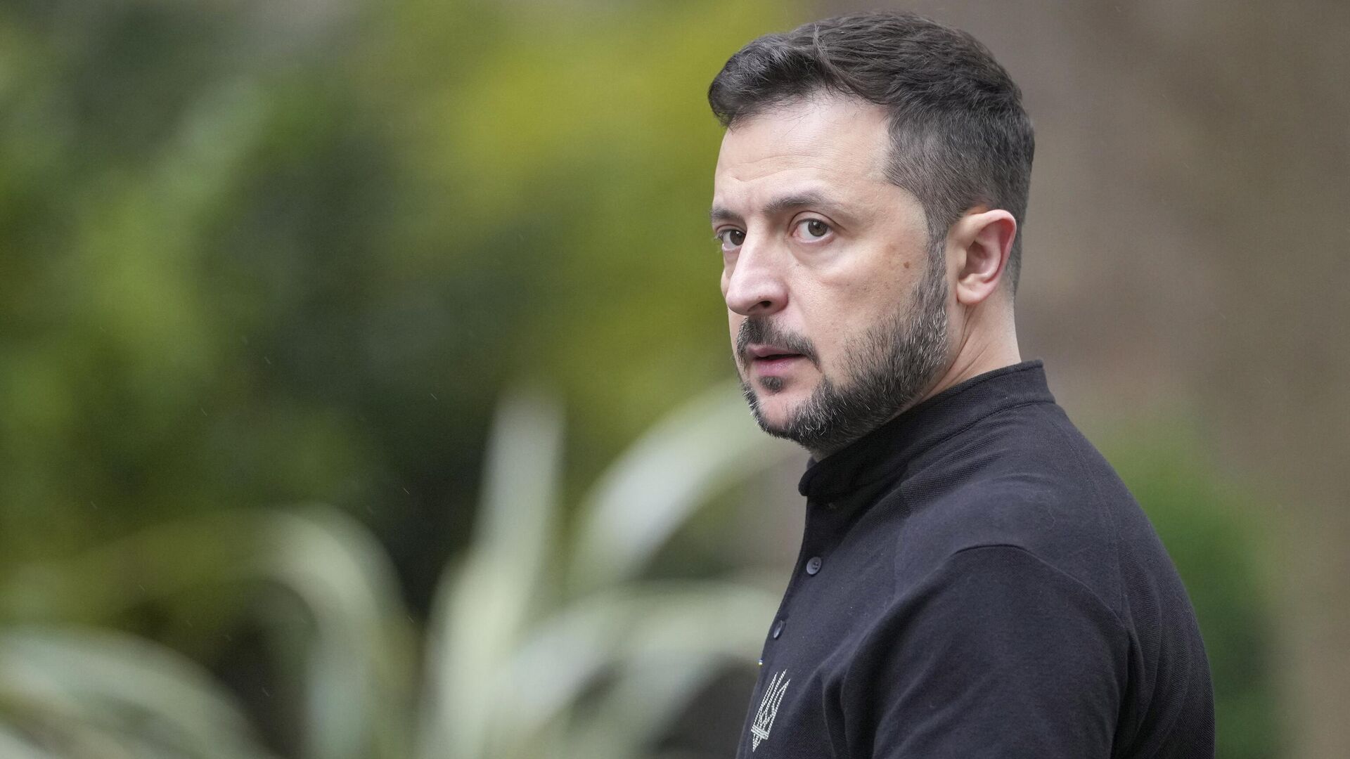 Zelenskiy, Ukrayna’nın yeterli hava savunma sistemine sahip olmamasından ABD’yi sorumlu tuttu