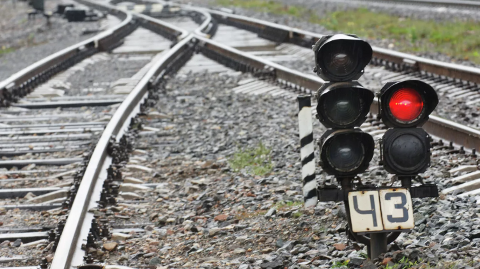 Belgorod Bölgesi’nde bir tren rayların altına döşenen patlayıcı ile temas etti: Patlamada yaralanan olmadı