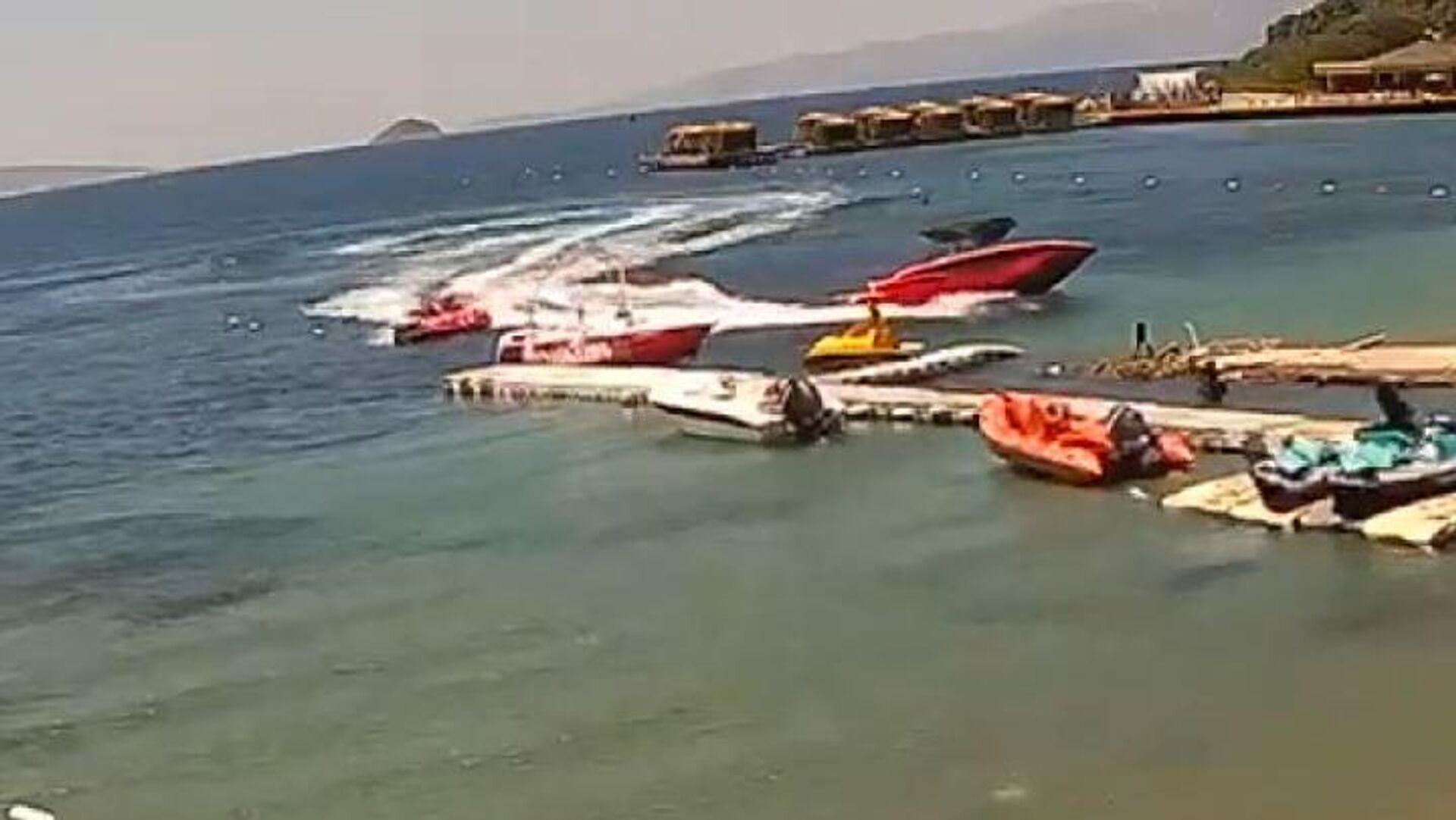 Bodrum’da su sporları kazası kameraya yansıdı: Biri ağır 3 kişi yaralandı