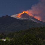 etna-yanardagi-yeniden-harekete-gecti-sicilyada-lav-ve-kul-alarmi-lGp3Op5X.jpg