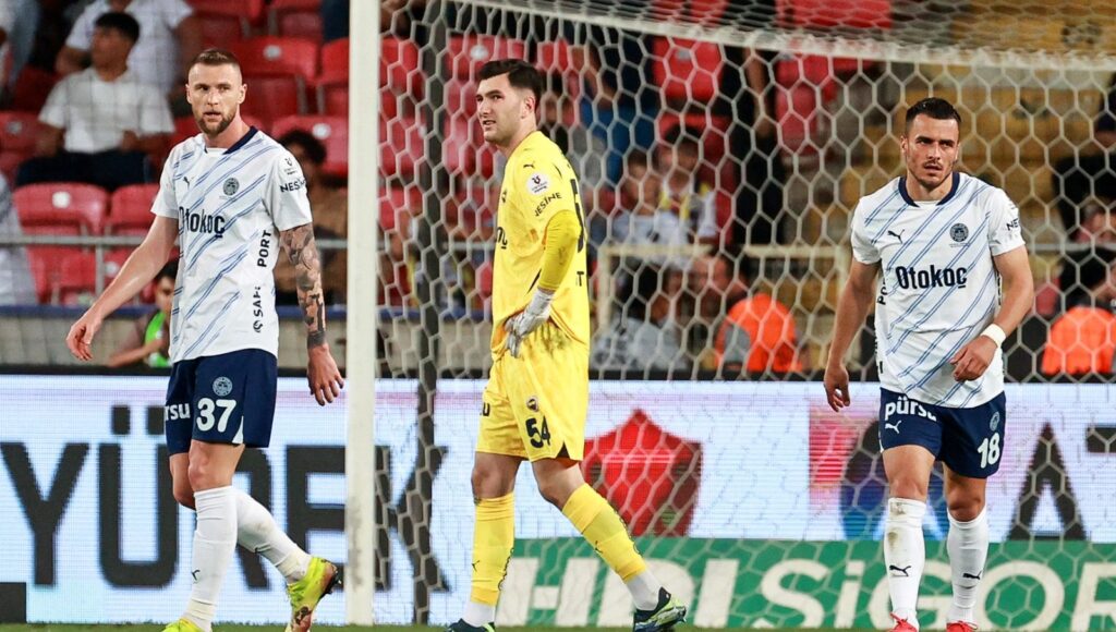 fenerbahce-darmadagin-27-mayis-2025-spor-mansetleri-ZPB8QIa5.jpg