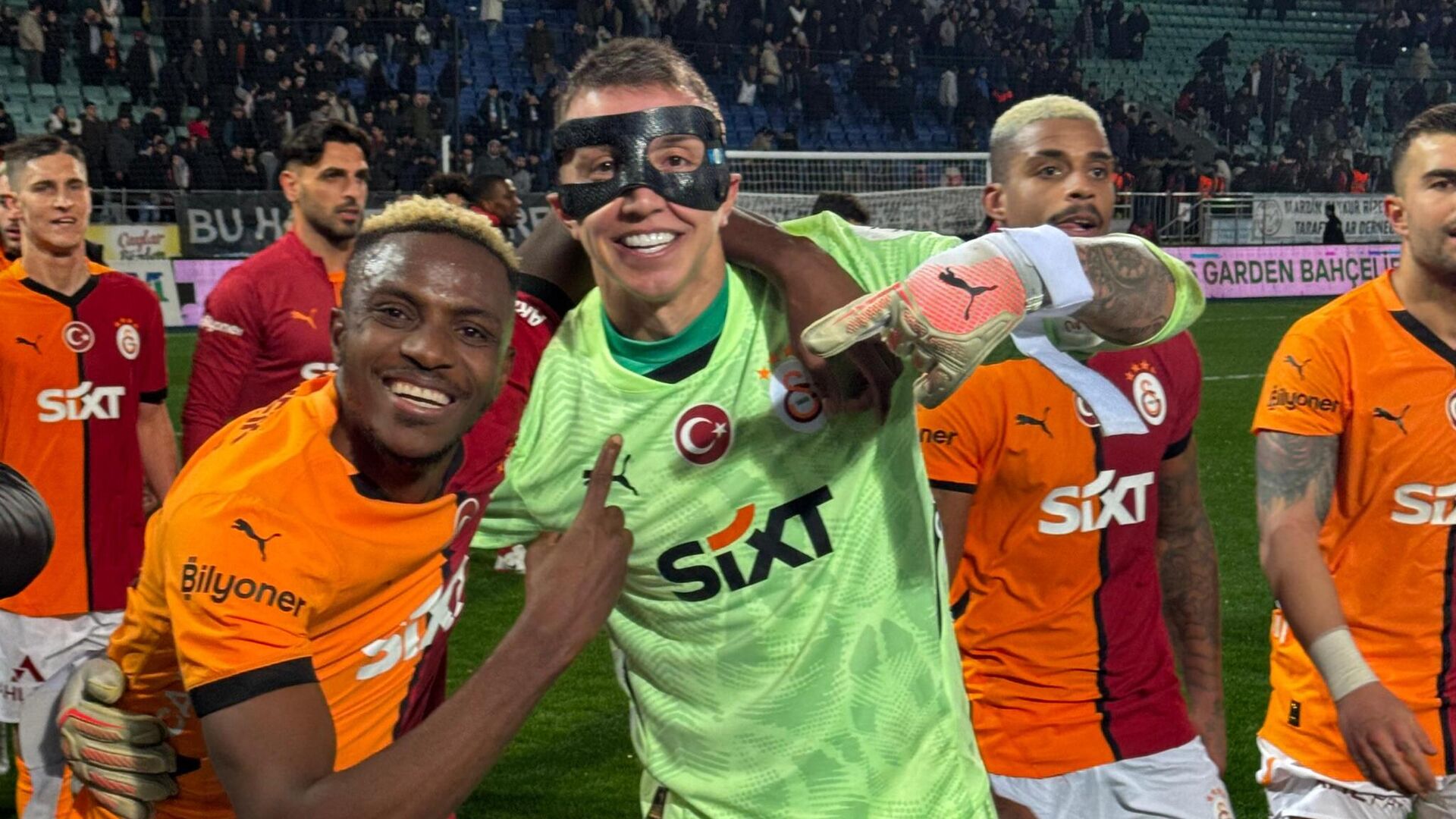 Galatasaray’da Muslera’nın yeni takımı açıklandı