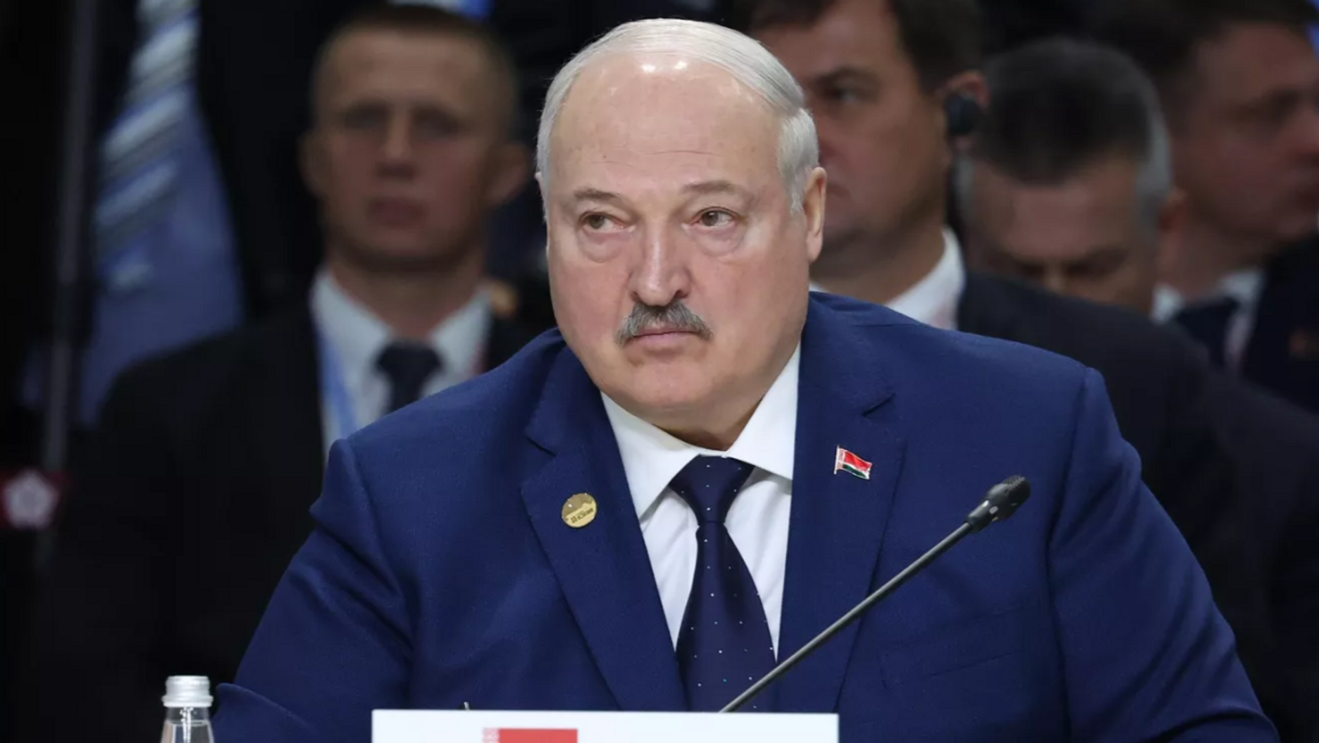 Lukaşenko: Batı üstünlük hastalığından muzdarip