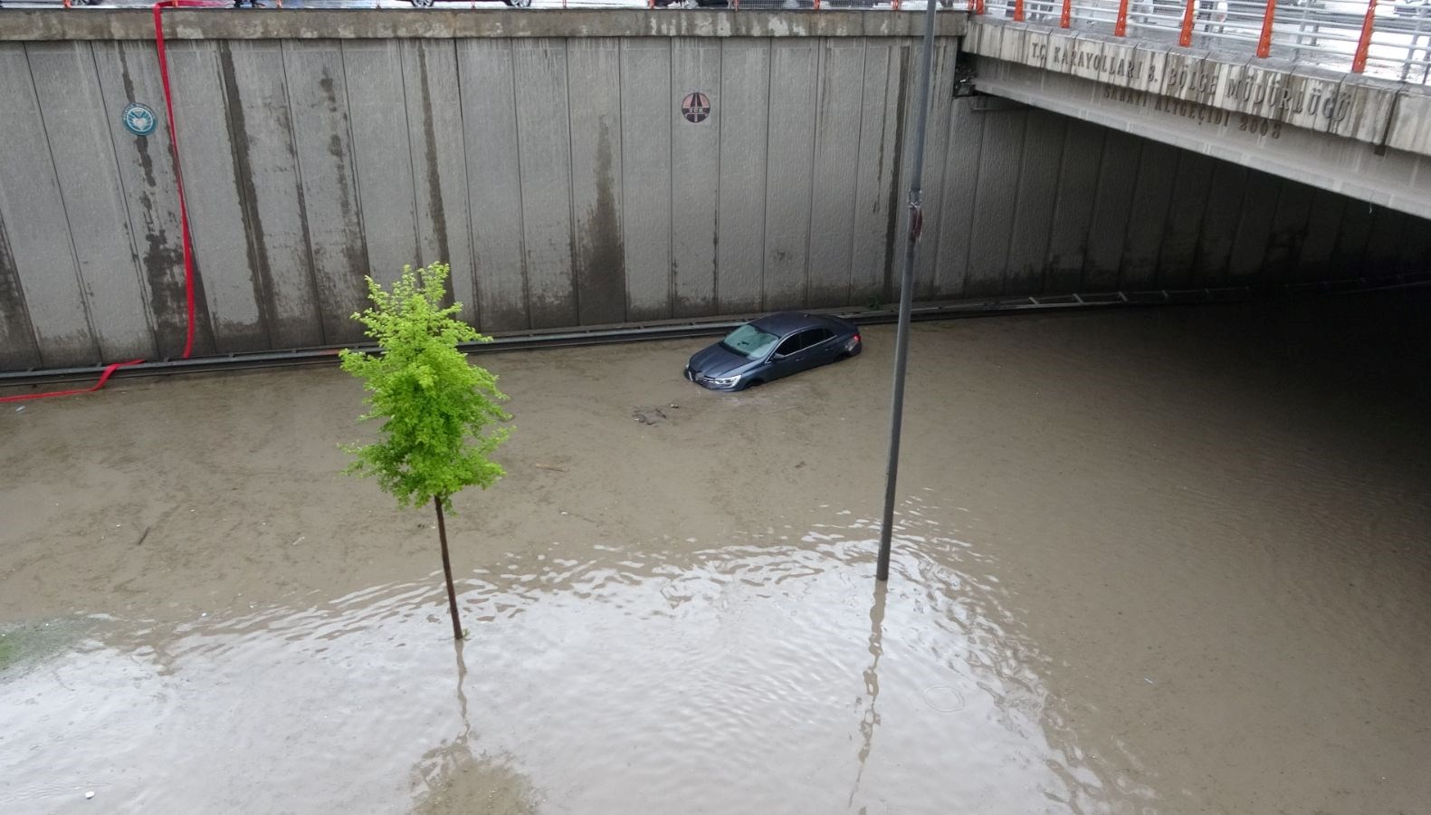 Malatya’da sağanak hayatı felç etti