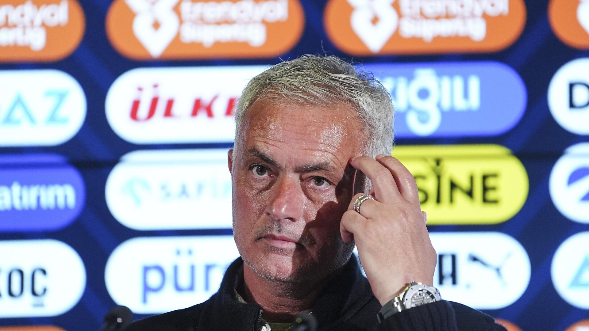 Mourinho’nun sözleşme detayları ortaya çıktı: Başka takımla anlaşsa bile Fenerbahçe 15 milyon euro ödeyecek
