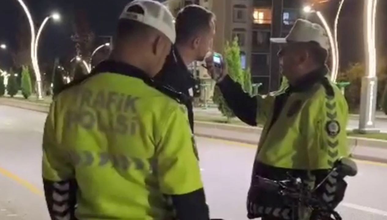 Polisten sürücüye: “Bu halde eşek bile süremezsin”