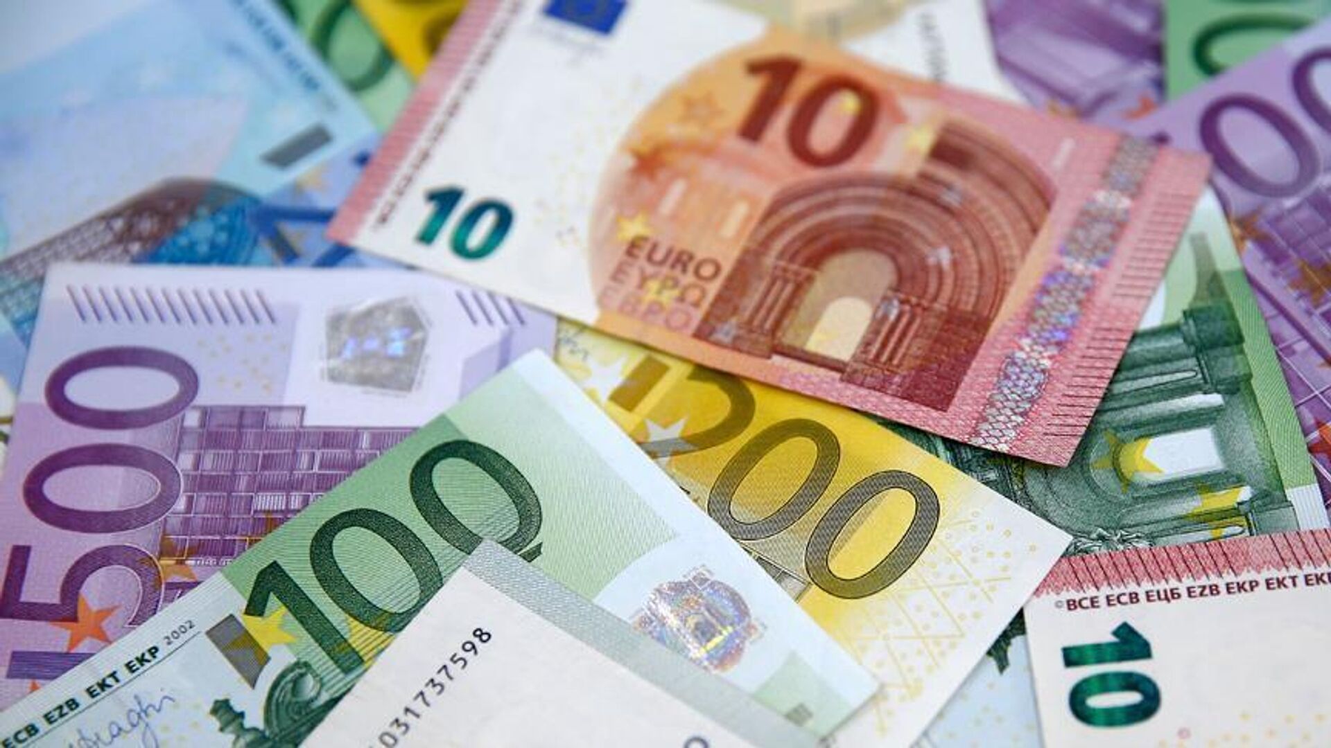 Rekora ramak kaldı: Euro neden yükseliyor? Yeni rekor gelir mi?