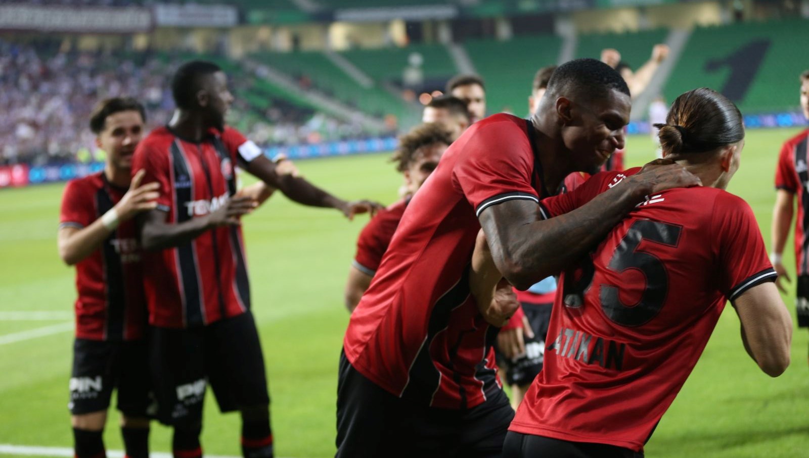 Süper Lig’e yükselen Karagümrük’ten paylaşım: İstanbul’un fethine vurgu