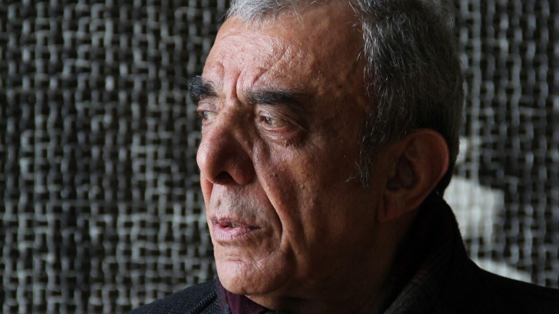 Yönetmen Ali Özgentürk hayatını kaybetti: ‘Selvi Boylum Al Yazmalım’ın senaristiydi